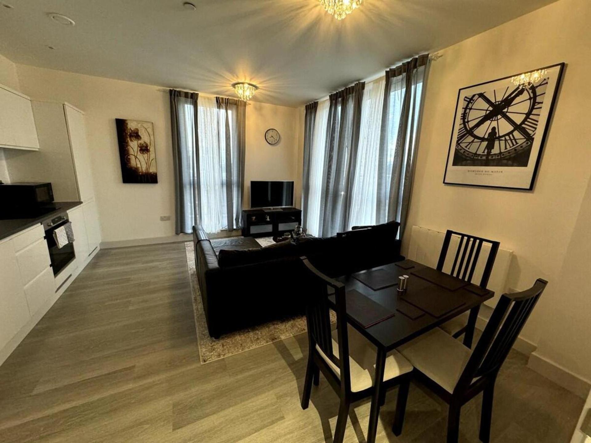 Cozy Bracknell Apartment With Modern Amenities Eksteriør billede